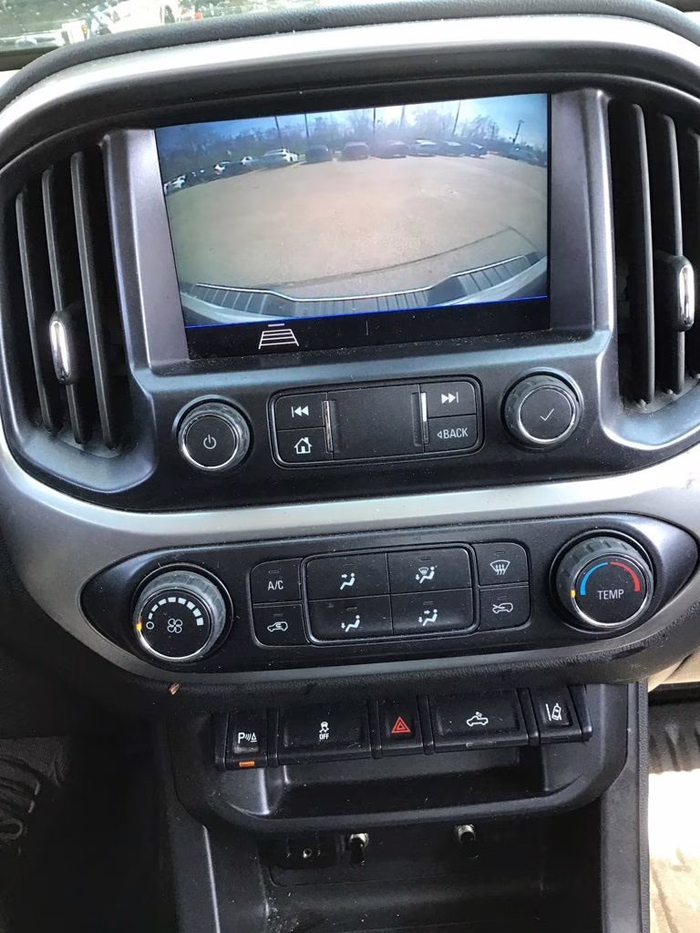 2021 Summit White Chevrolet Colorado LT 4X4 Truck