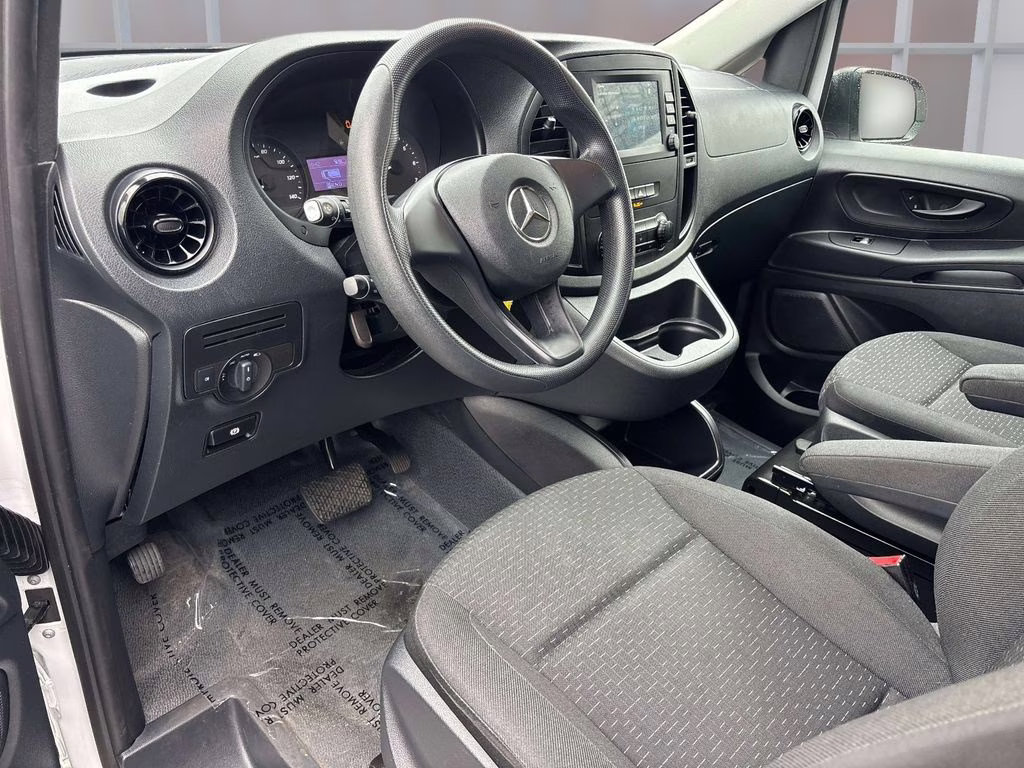 2022 White Mercedes-Benz Metris Cargo RWD Van