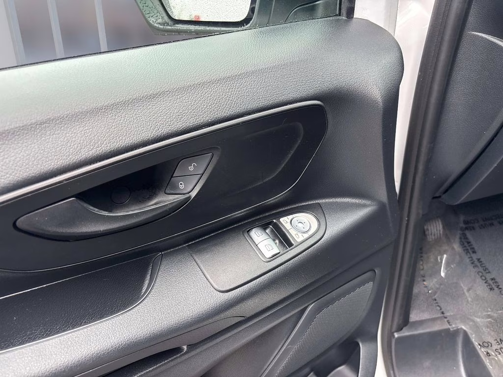 2022 White Mercedes-Benz Metris Cargo RWD Van