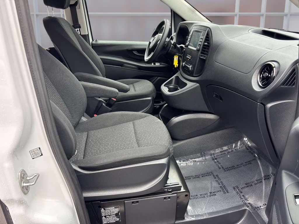 2022 White Mercedes-Benz Metris Cargo RWD Van