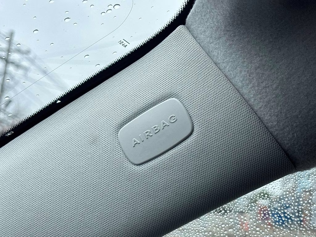 2022 White Mercedes-Benz Metris Cargo RWD Van