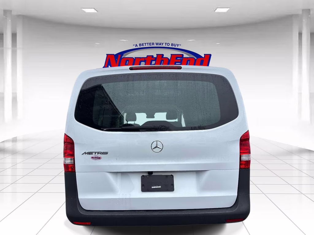 2022 White Mercedes-Benz Metris Cargo RWD Van