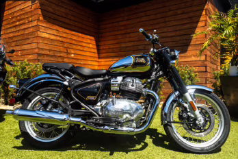 2026 BLACK Royal Enfield CLASSIC 650