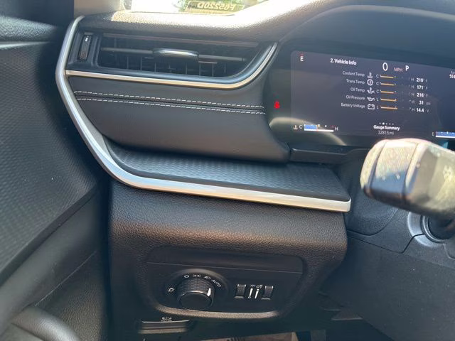 2023 Bright White Clearcoat Jeep Grand Cherokee L Laredo RWD SUV