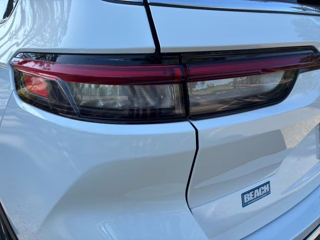 2023 Bright White Clearcoat Jeep Grand Cherokee L Laredo RWD SUV