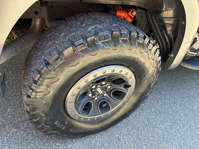 2023 Black Metallic Ford F-150 Raptor 4X4 Truck