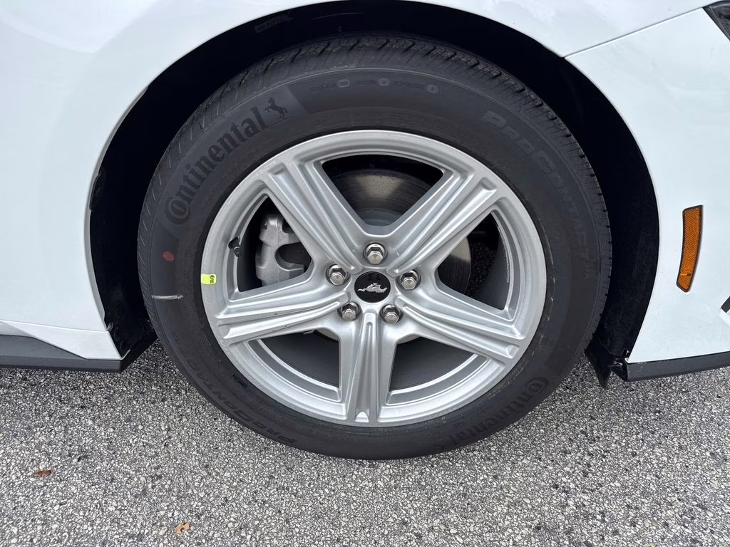 2026 Oxford White Ford Mustang EcoBoost RWD Coupe