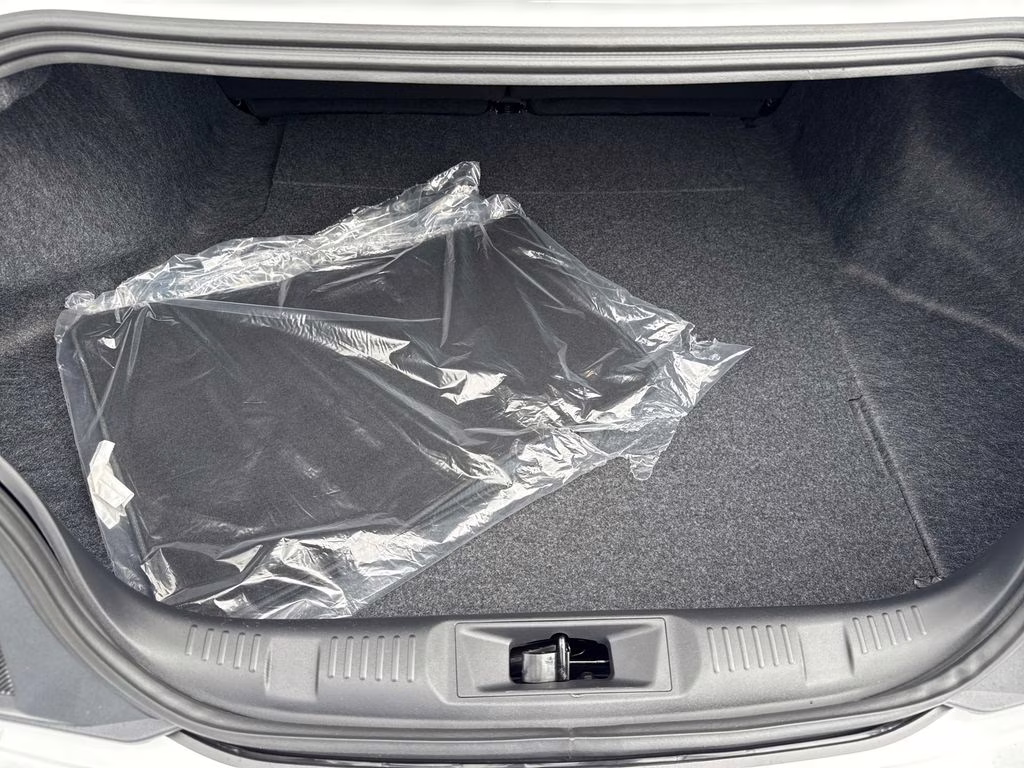 2026 Oxford White Ford Mustang EcoBoost RWD Coupe