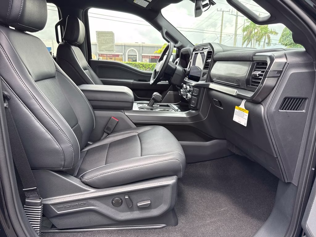 2026 Agate Black Metallic Ford F-150 Lariat 4X4 Truck