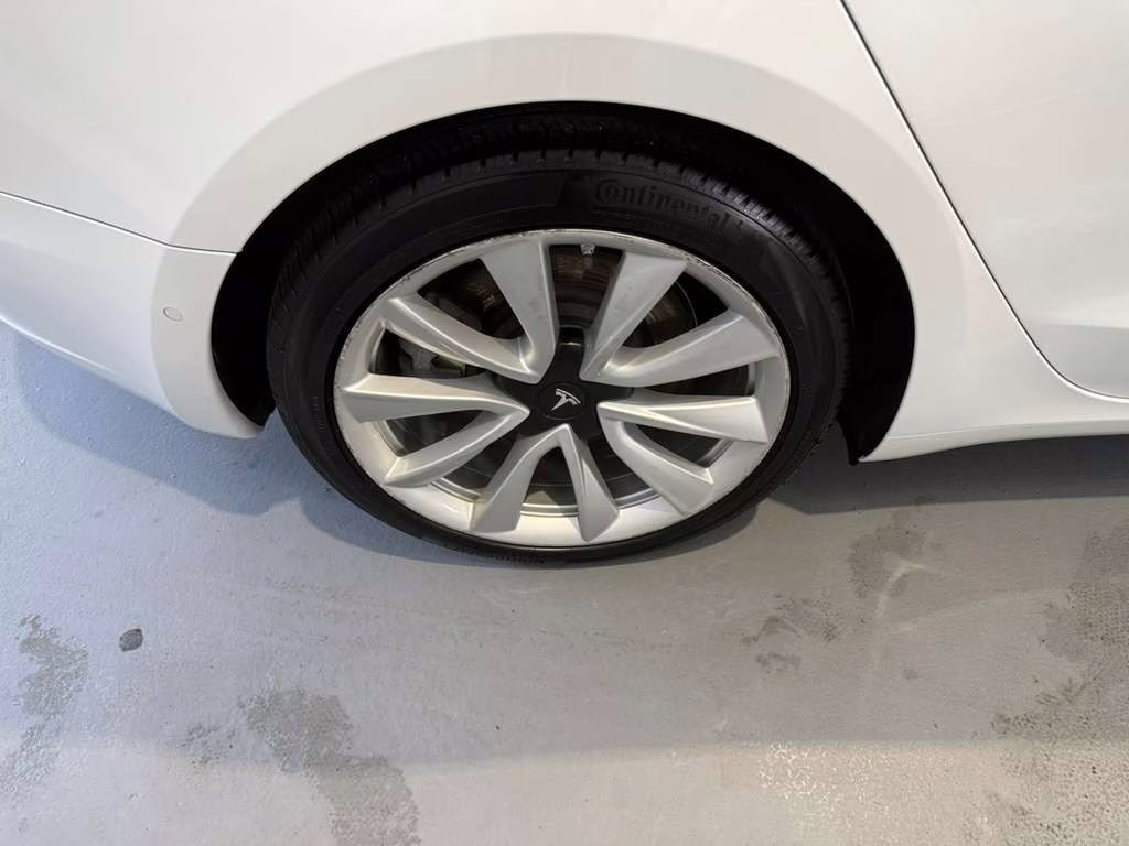 2020 Pearl White Multi-Coat Tesla Model 3 Standard RWD Sedan