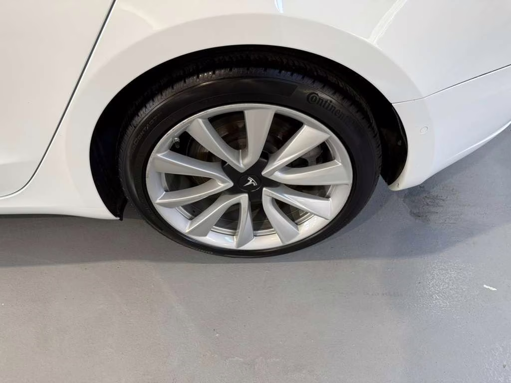 2020 Pearl White Multi-Coat Tesla Model 3 Standard RWD Sedan