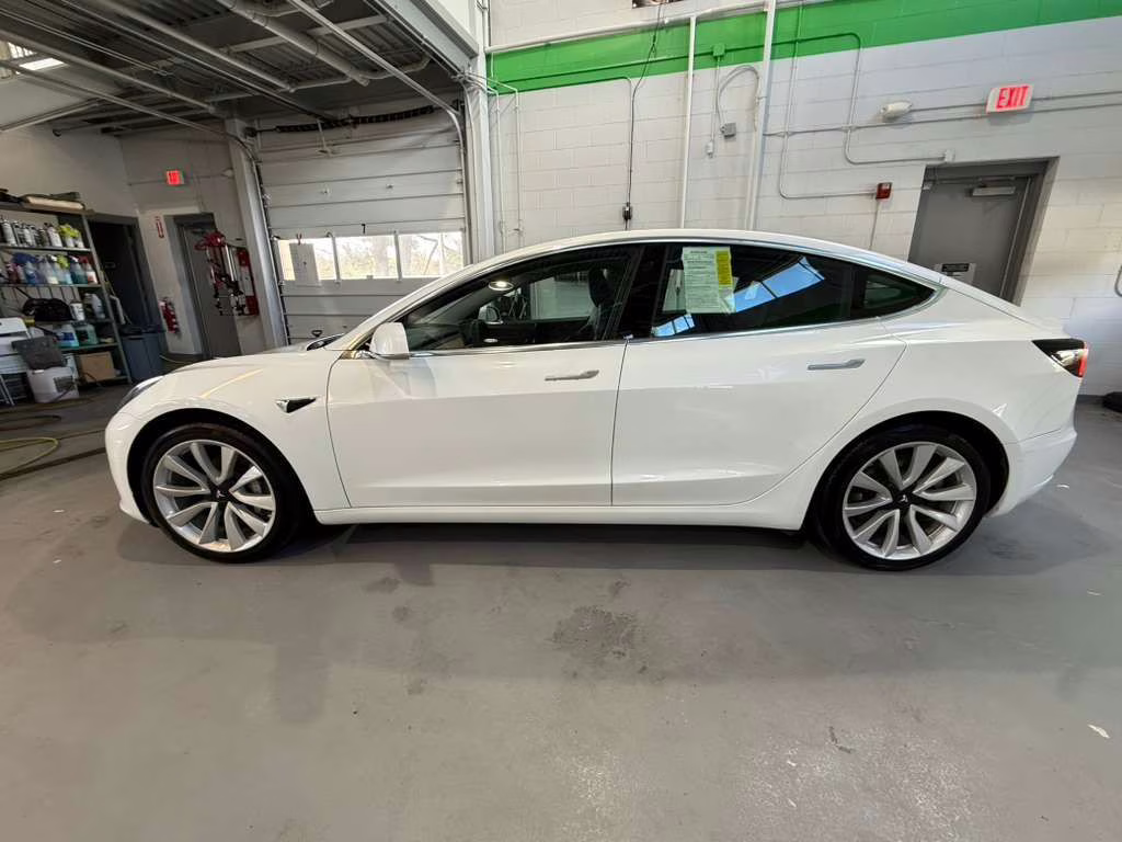 2020 Pearl White Multi-Coat Tesla Model 3 Standard RWD Sedan