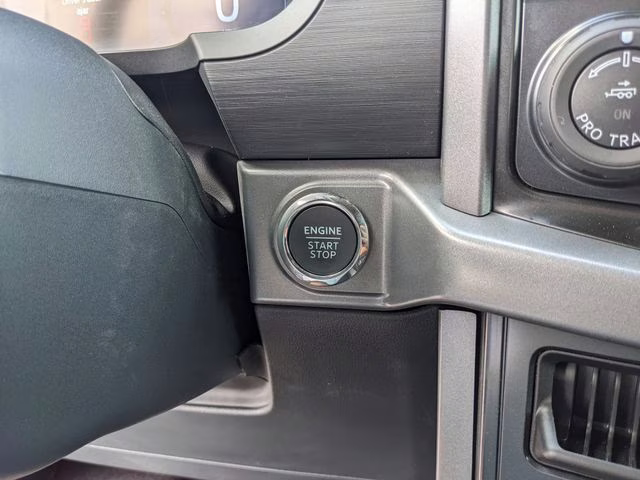 2026 Avalanche Ford F-150 XLT 4X4 Truck