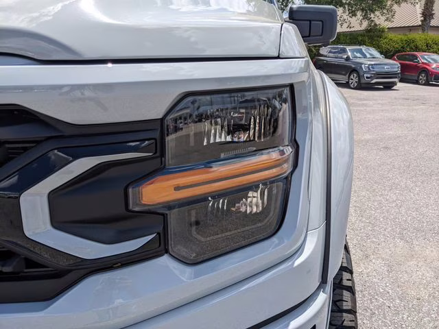 2026 Avalanche Ford F-150 XLT 4X4 Truck