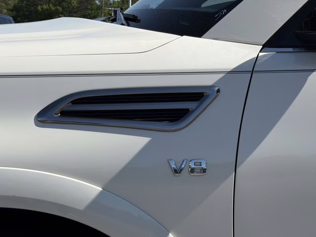 2019 Pearl White Tricoat Nissan Armada Platinum RWD SUV