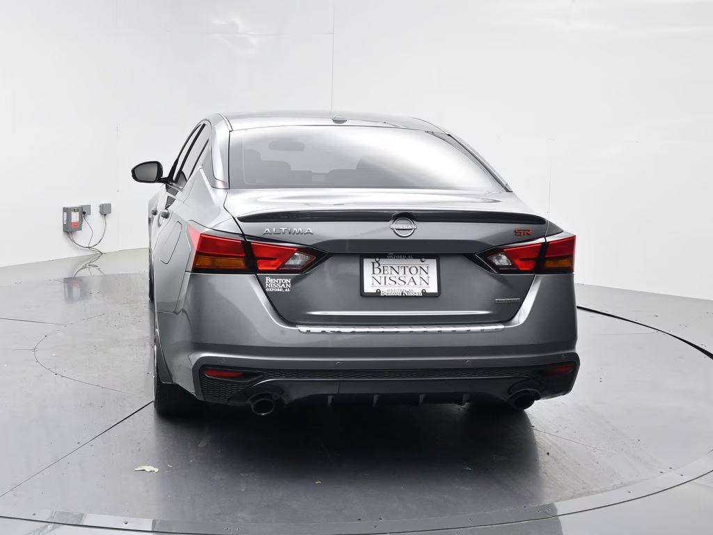 2023 Gun Metallic Nissan Altima 2.0 SR FWD Sedan