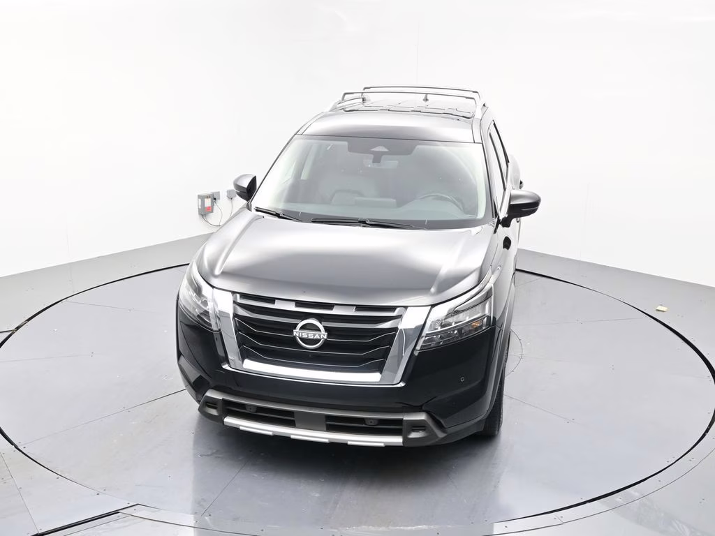 2025 Super Black Nissan Pathfinder SL 4X4 SUV