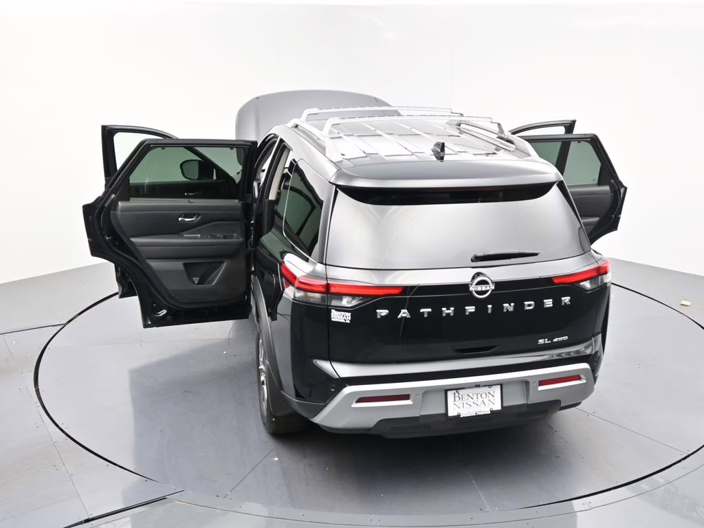 2025 Super Black Nissan Pathfinder SL 4X4 SUV