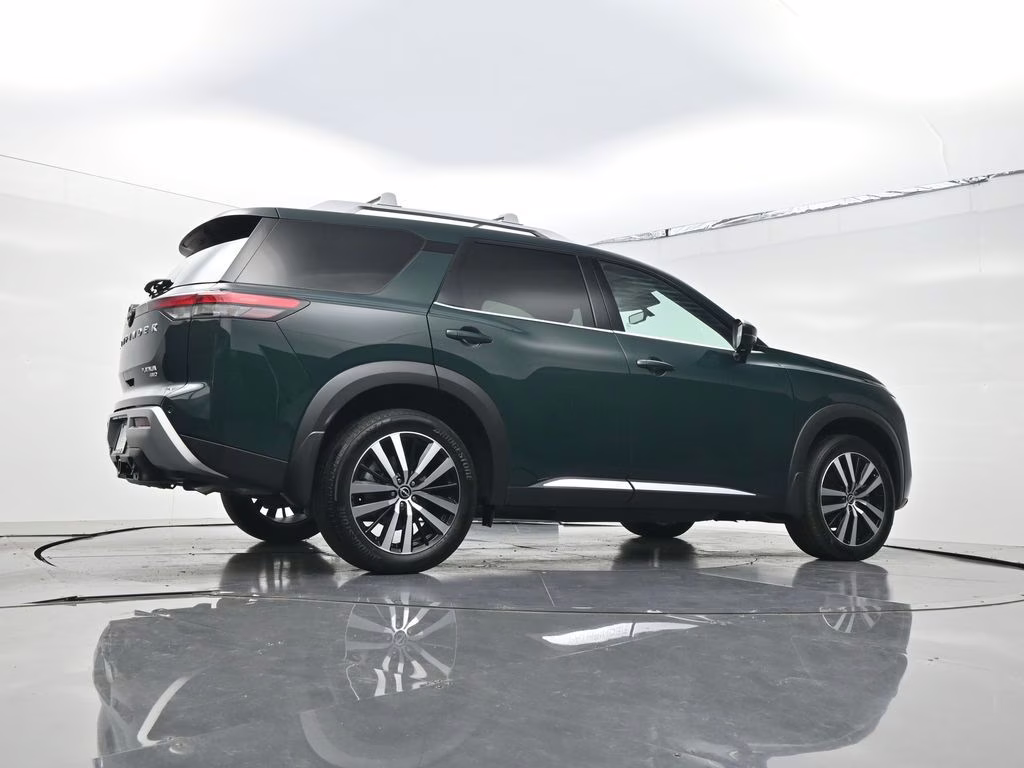 2025 Obsidian Green Pearl Nissan Pathfinder Platinum 4X4 SUV