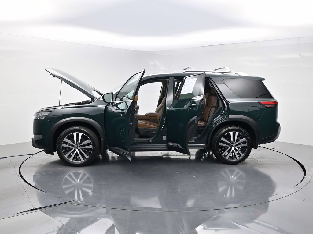 2025 Obsidian Green Pearl Nissan Pathfinder Platinum 4X4 SUV
