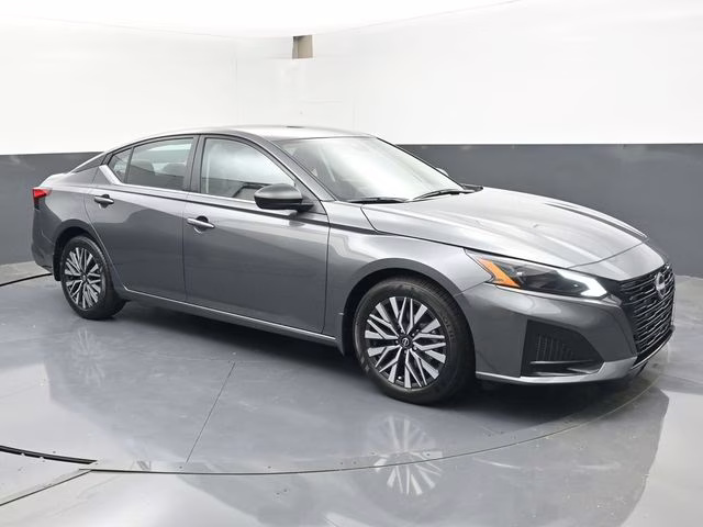 2026 Gun Metallic Nissan Altima 2.5 SV FWD Sedan