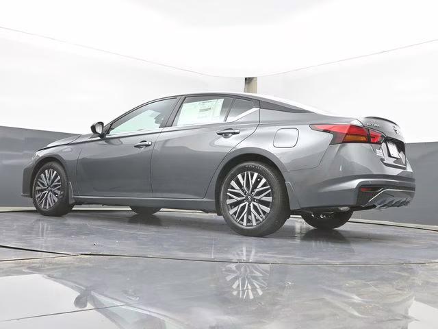 2026 Gun Metallic Nissan Altima 2.5 SV FWD Sedan