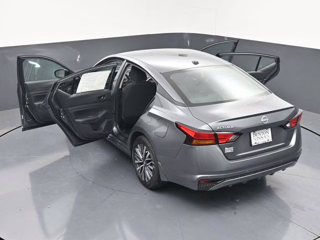 2026 Gun Metallic Nissan Altima 2.5 SV FWD Sedan