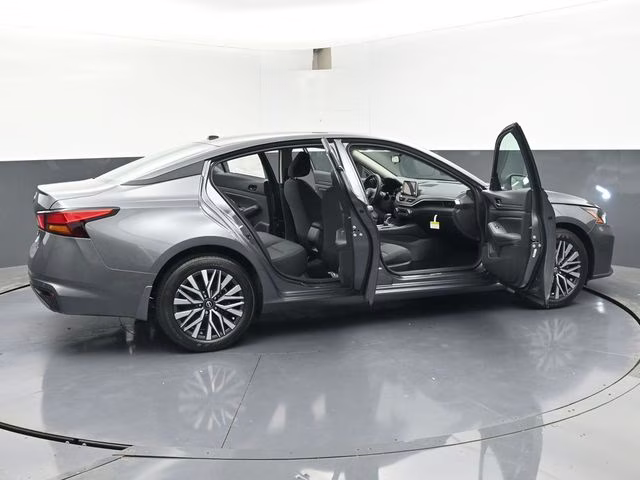 2026 Gun Metallic Nissan Altima 2.5 SV FWD Sedan