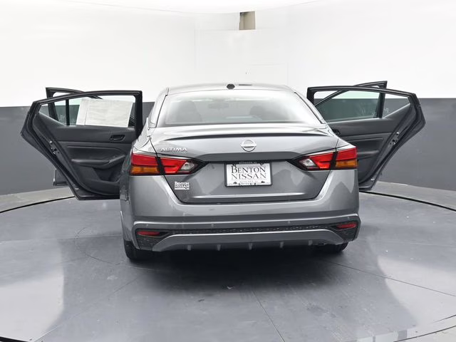 2026 Gun Metallic Nissan Altima 2.5 SV FWD Sedan