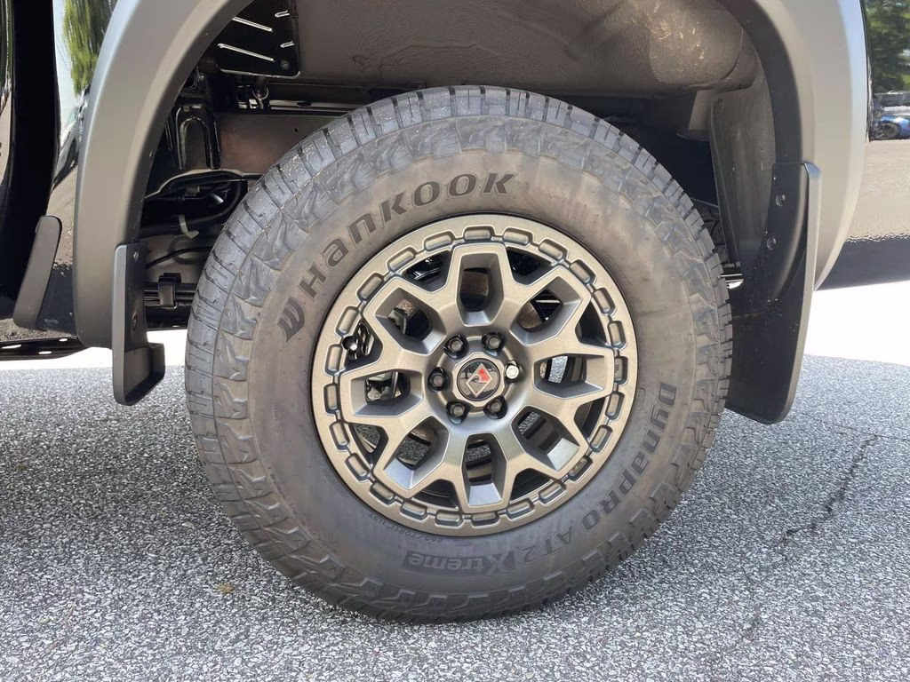 2026 Super Black Nissan Frontier PRO-4X 4X4 Truck