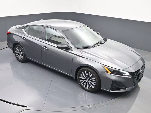 2026 Gun Metallic Nissan Altima 2.5 SV FWD Sedan