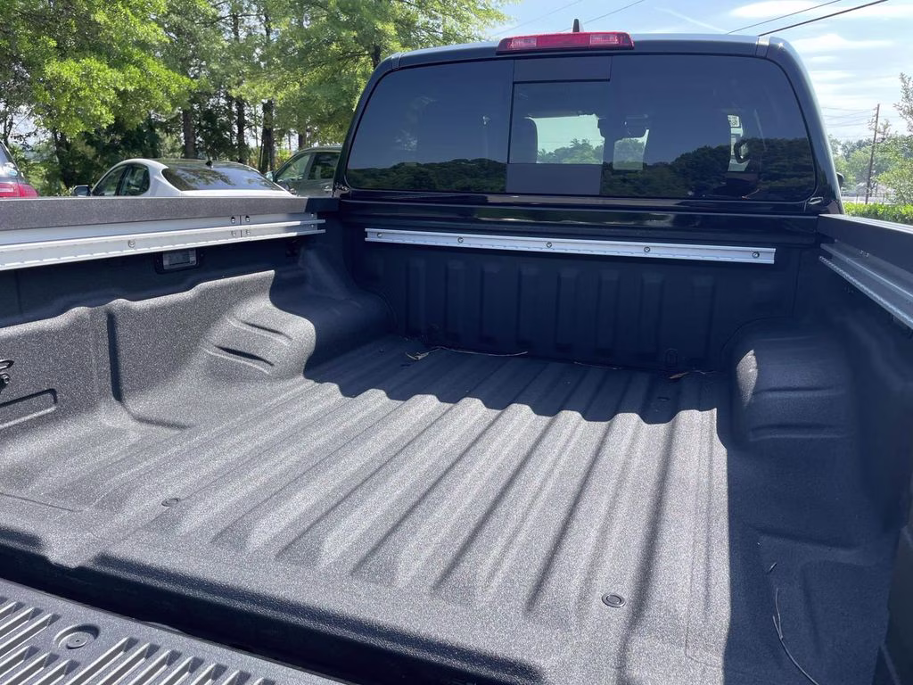 2026 Super Black Nissan Frontier PRO-4X 4X4 Truck