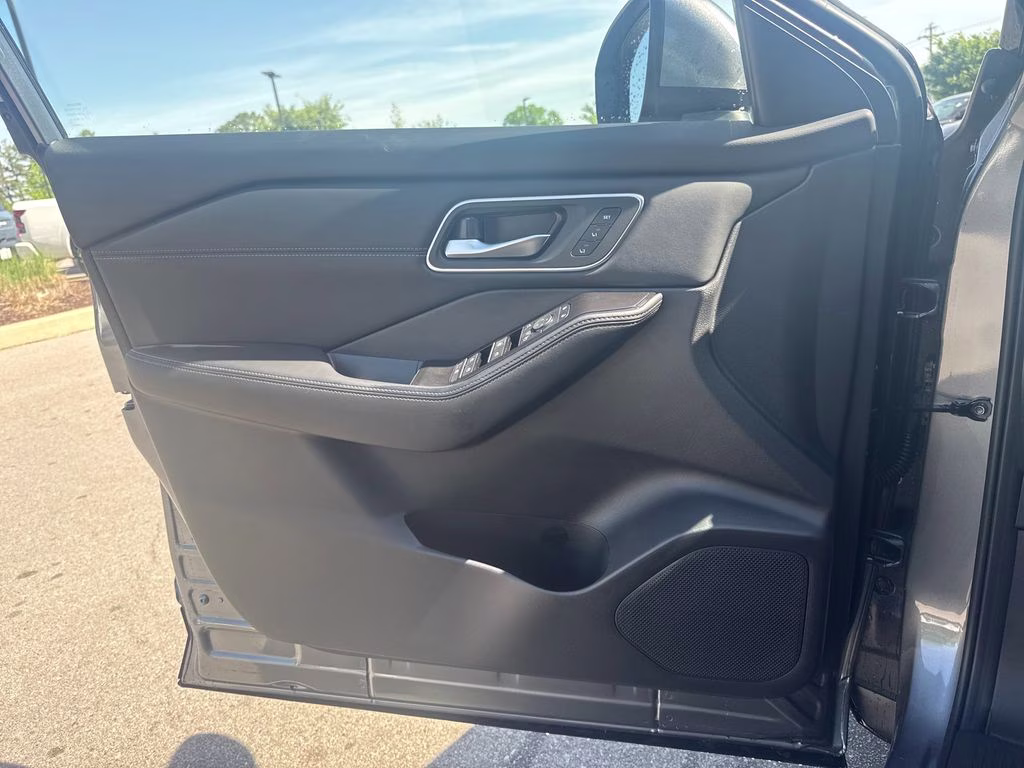2026 Gun Metallic Nissan Rogue Platinum AWD SUV