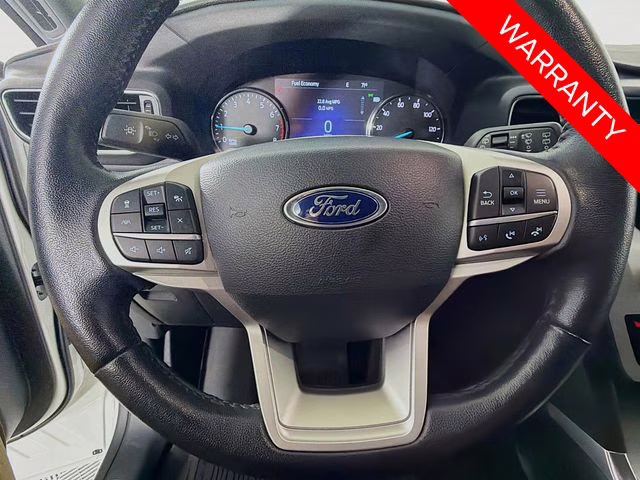 2022 White Metallic Ford Explorer XLT 4X4 SUV