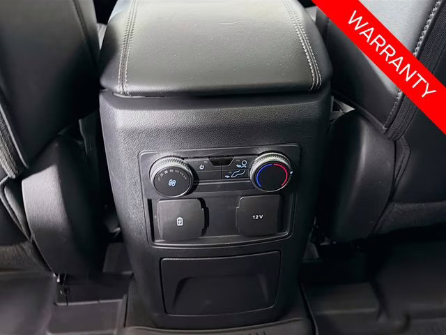 2022 White Metallic Ford Explorer XLT 4X4 SUV