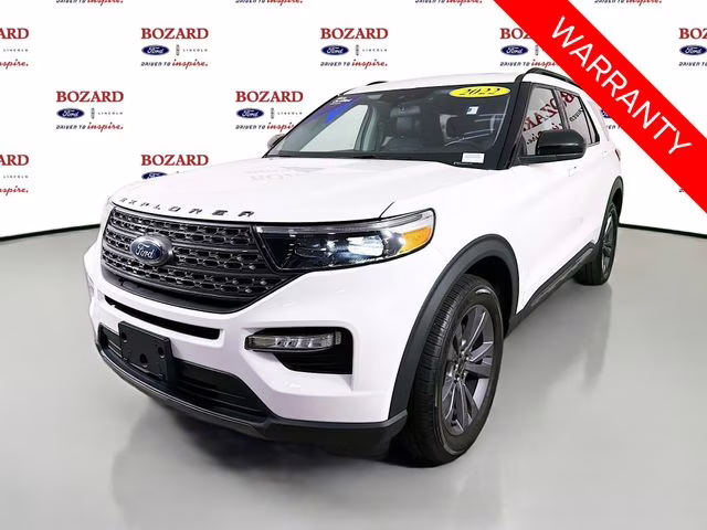 2022 White Metallic Ford Explorer XLT 4X4 SUV