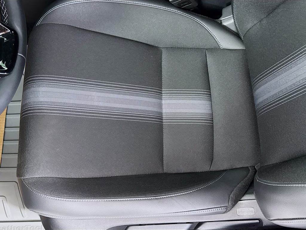 2025 Solar Silver Metallic Honda Civic Sport FWD Hatchback