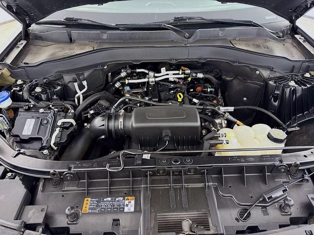 2022 Gray Metallic Ford Explorer XLT RWD SUV