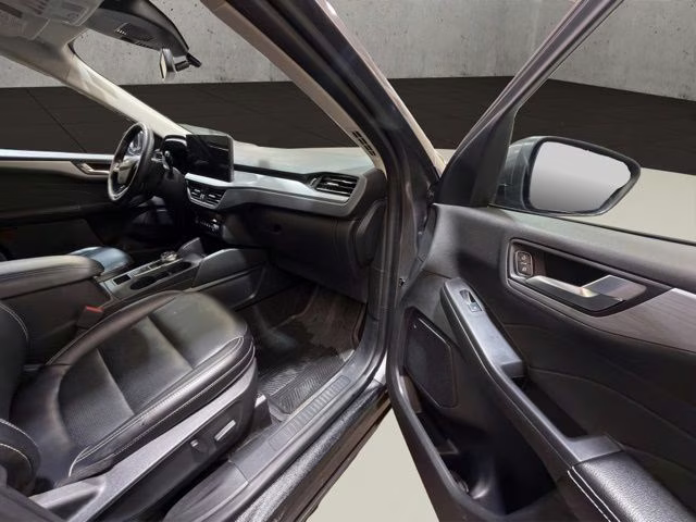 2024 Carbonized Gray Metallic Ford Escape Platinum AWD SUV