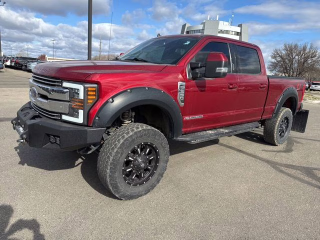 2019 Ruby Red Metallic Tinted Clearcoat Ford Super Duty F-350 SRW Lariat 4X4 Truck