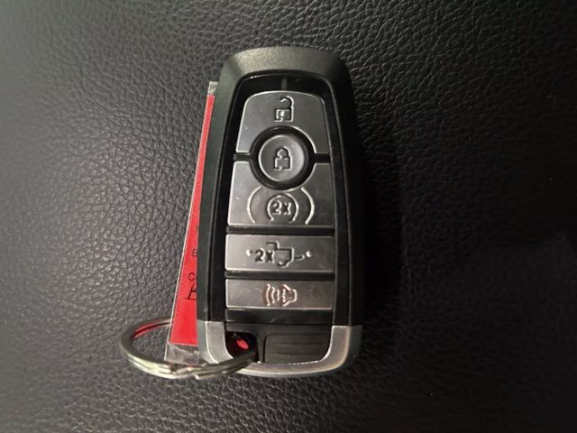 2019 Ruby Red Metallic Tinted Clearcoat Ford Super Duty F-350 SRW Lariat 4X4 Truck