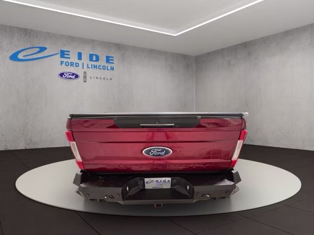 2019 Ruby Red Metallic Tinted Clearcoat Ford Super Duty F-350 SRW Lariat 4X4 Truck