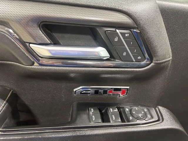 2022 Summit White GMC Sierra 1500 AT4 4X4 Truck