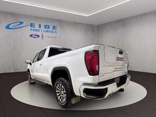 2022 Summit White GMC Sierra 1500 AT4 4X4 Truck