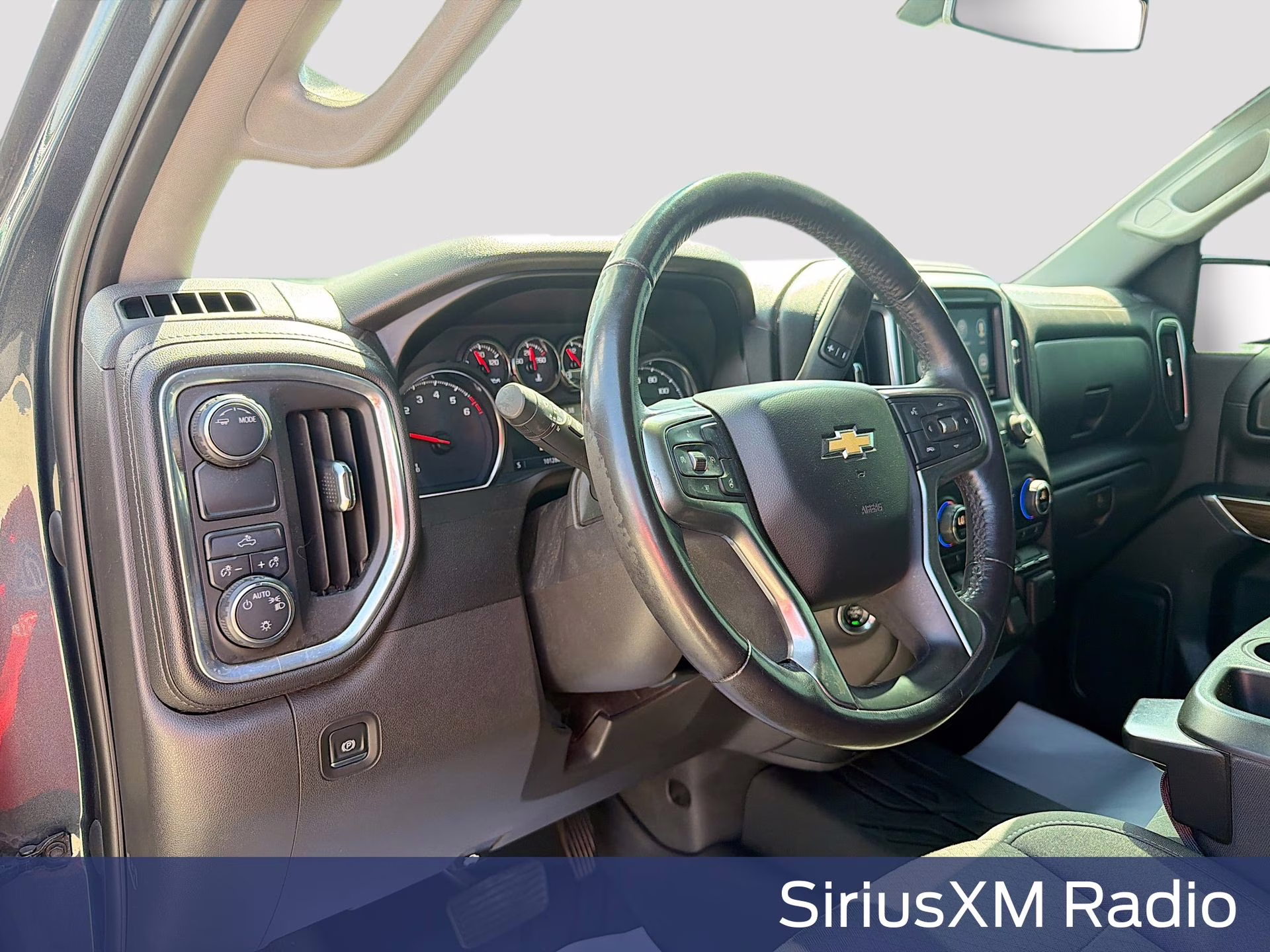 2021 Shadow Gray Metallic Chevrolet Silverado 1500 LT RWD Truck
