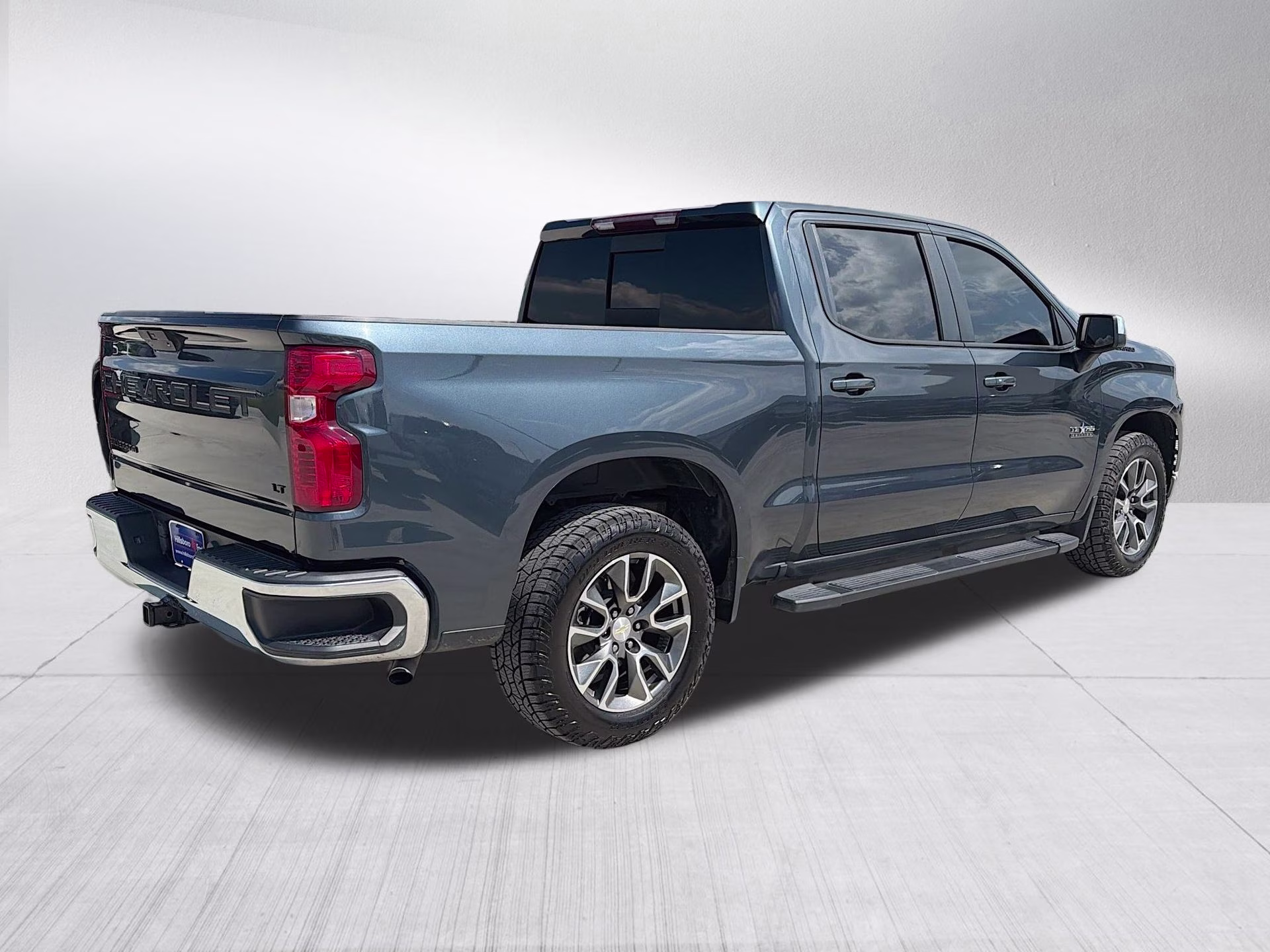 2021 Shadow Gray Metallic Chevrolet Silverado 1500 LT RWD Truck