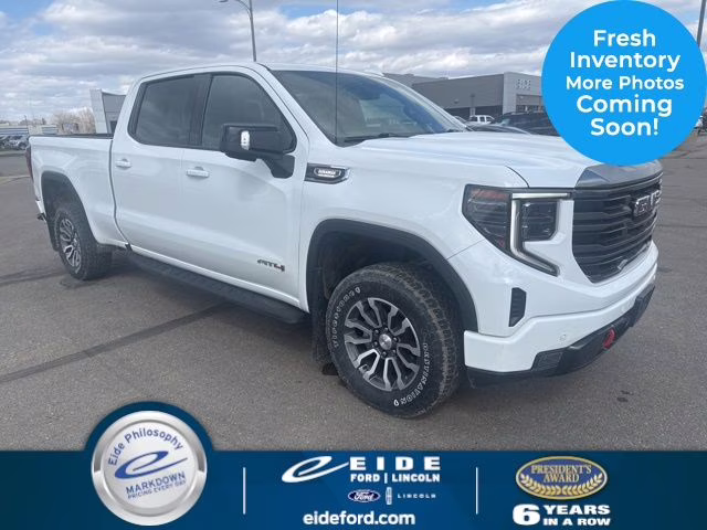 2022 Summit White GMC Sierra 1500 AT4 4X4 Truck