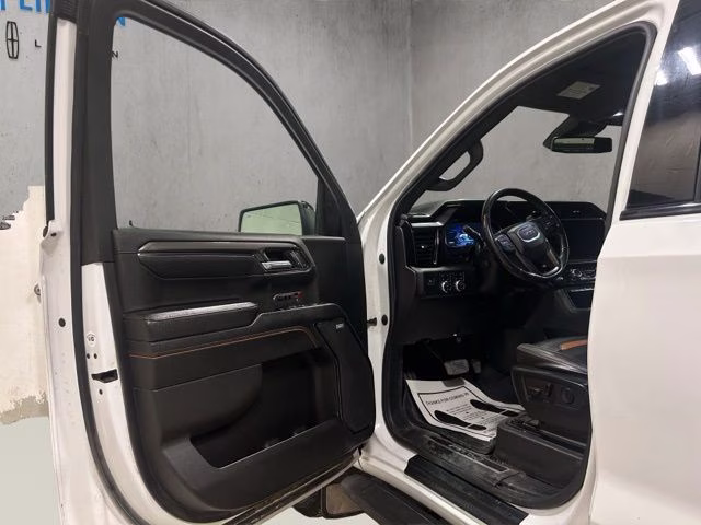 2022 Summit White GMC Sierra 1500 AT4 4X4 Truck