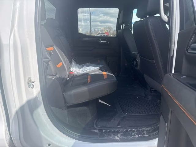2022 Summit White GMC Sierra 1500 AT4 4X4 Truck