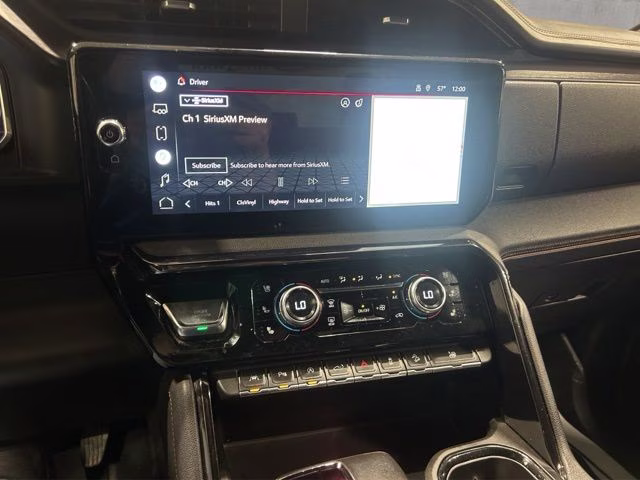 2022 Summit White GMC Sierra 1500 AT4 4X4 Truck